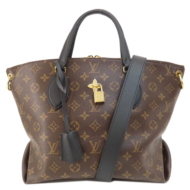 Handle bags with sleek silhouettes for fashion -Louis Vuitton  Monogram Monogram Tote Bag (Pre-Owned)