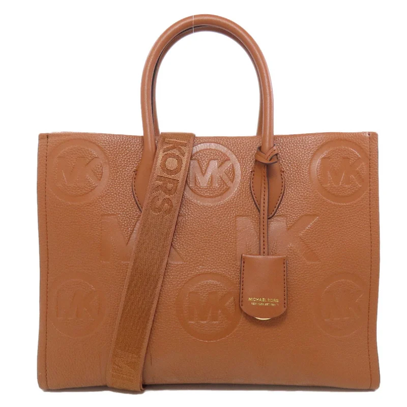 Handle bags with neutral tones for versatility -Michael Kors  Leather Tote Bag (Pre-Owned)