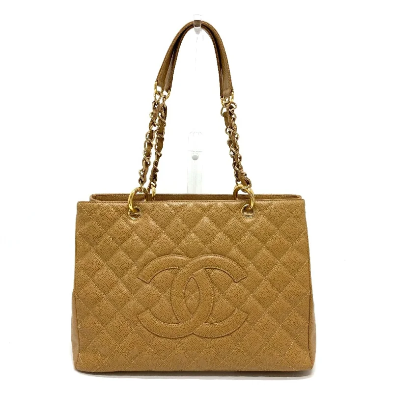 Handle bags with zipper tops for security -Chanel  Leather Tote Bag (Pre-Owned)