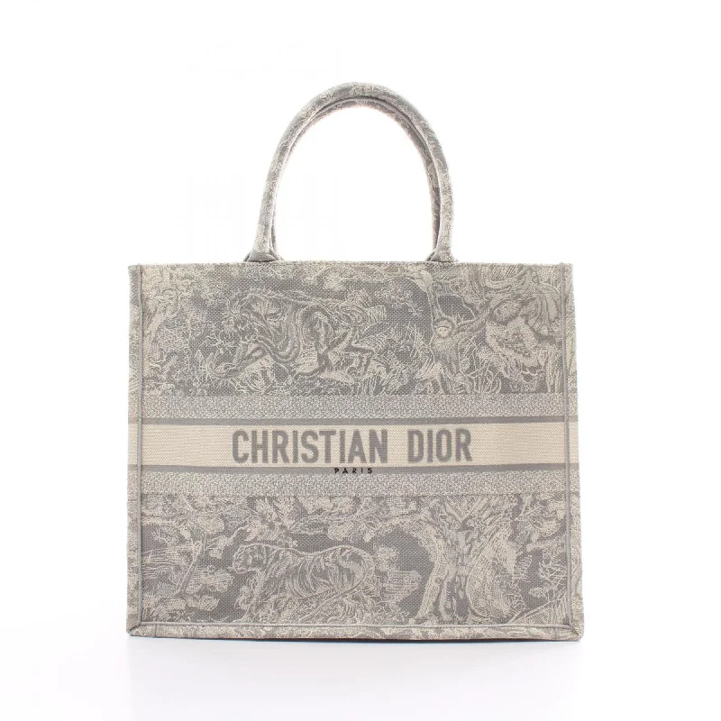 Handle bags with elegant gold-tone hardware -Christian Dior  ivory Canvas Tote Bag (Pre-Owned)