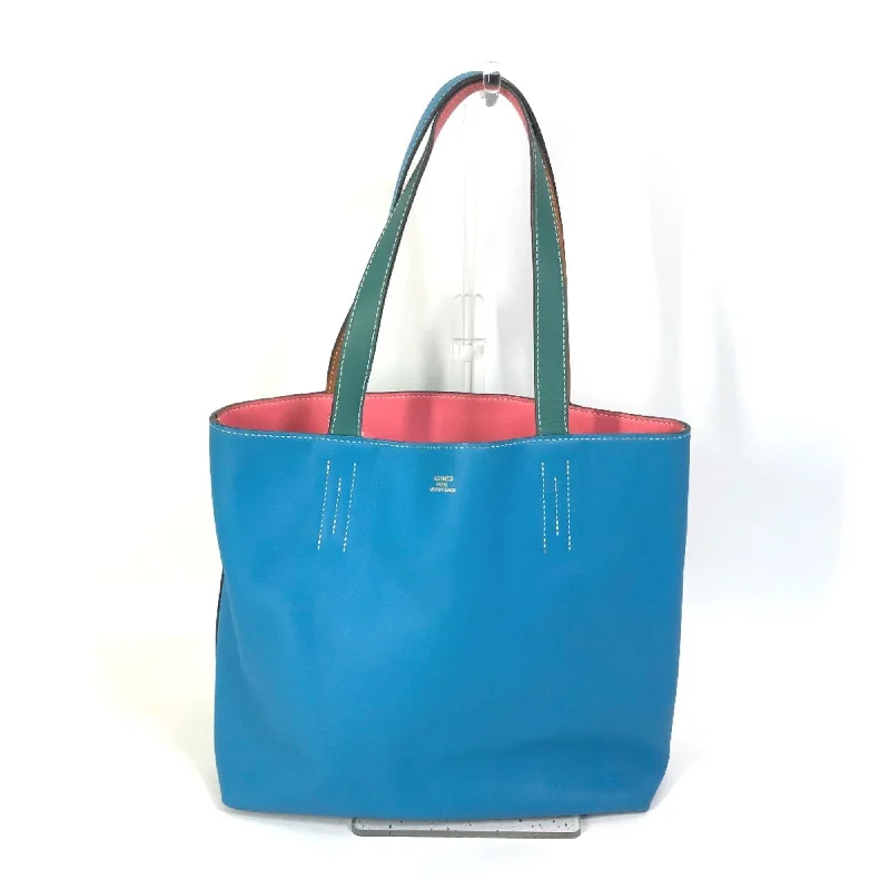 Large handle bags with spacious interior compartments -Hermes  Leather Tote Bag (Pre-Owned)