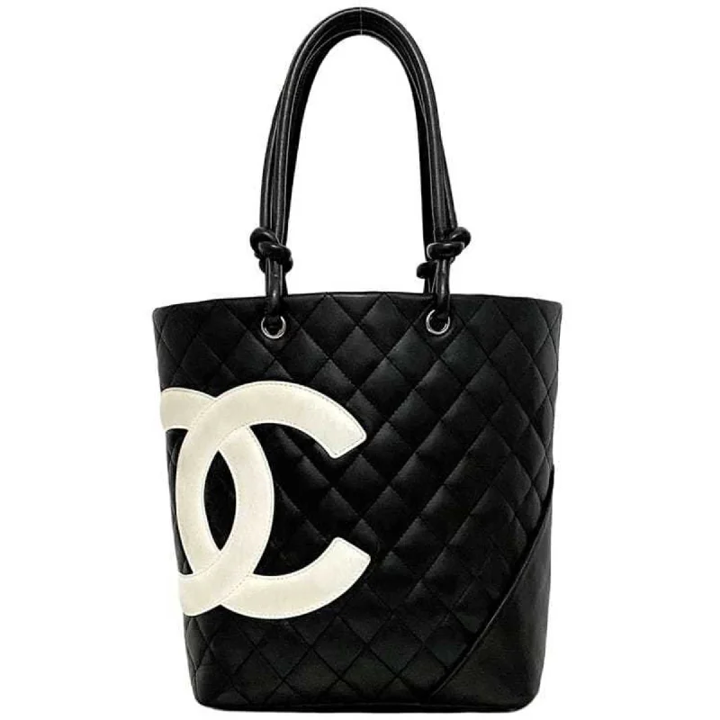 Handle bags with abstract art for uniqueness -Chanel   Cambon Ligne Tote Bag (Pre-Owned)