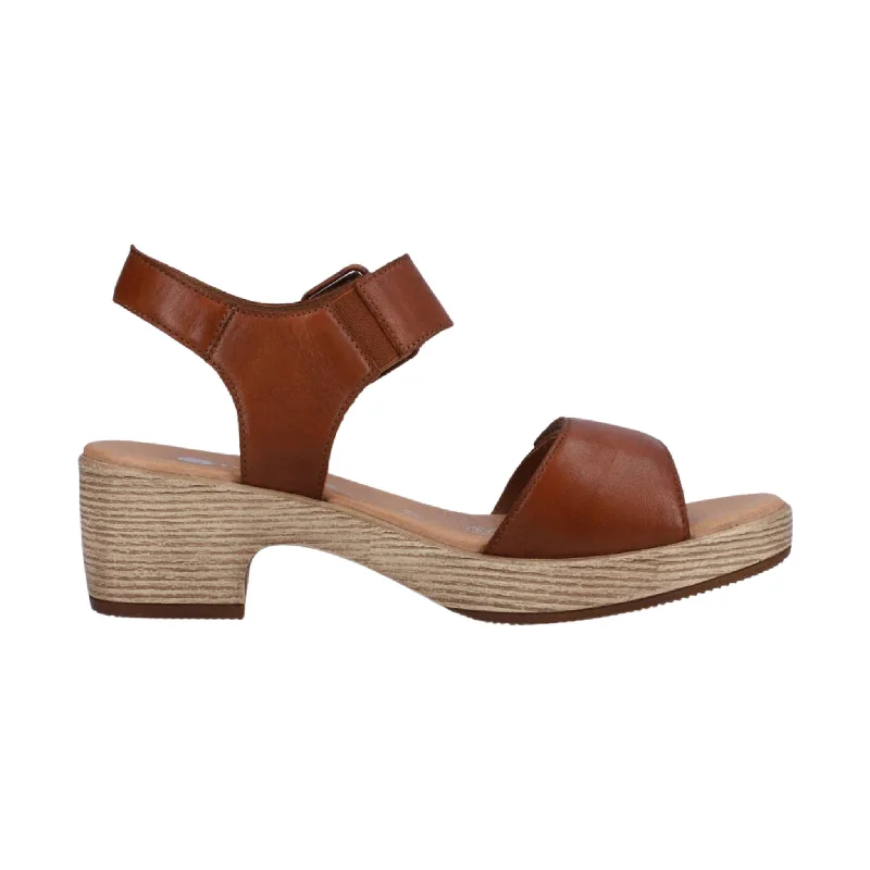 Beach sandals for women with flip-flop style and waterproof construction for comfort-Remonte Women's Jerilyn Sandals - Muskat