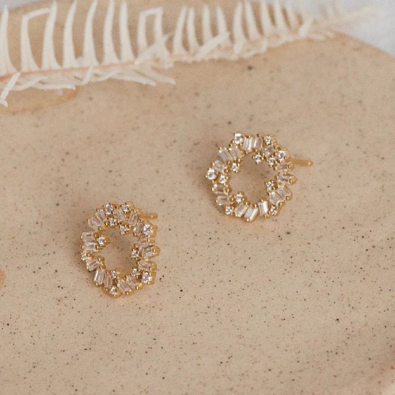 Hoop earrings with abstract shapes for an artistic and creative touch-Reina Cluster Studs