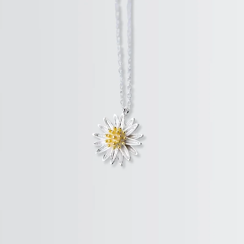 Simple necklaces and pendants with bar pendants for a sleek modern design-Dahlia Elite Necklace